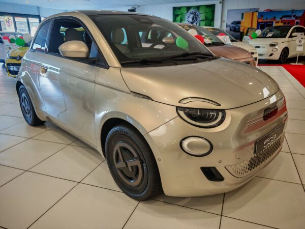 Fiat 500e Berline 42kWh GIORGIO ARMANI – Image 3