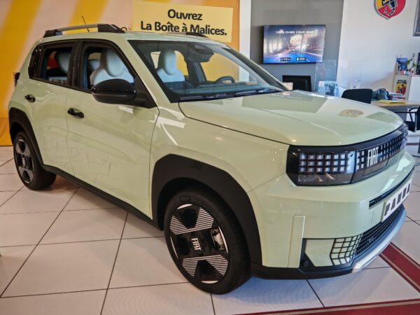 Fiat Grande Panda 44kWh 113ch LA PRIMA – Image 3