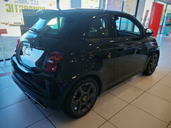 Abarth 500e Berline PACK 42kWh – Image 3
