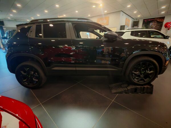 Jeep Avenger 4xe OVERLAND 1.2 Turbo T3 145ch BVR6 – Image 4