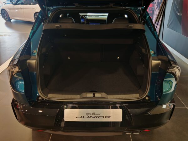 Alfa Romeo Junior ibrida 145ch PREMIUM – Image 7