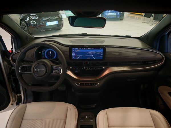 Fiat 500e Berline 42kWh GIORGIO ARMANI – Image 8