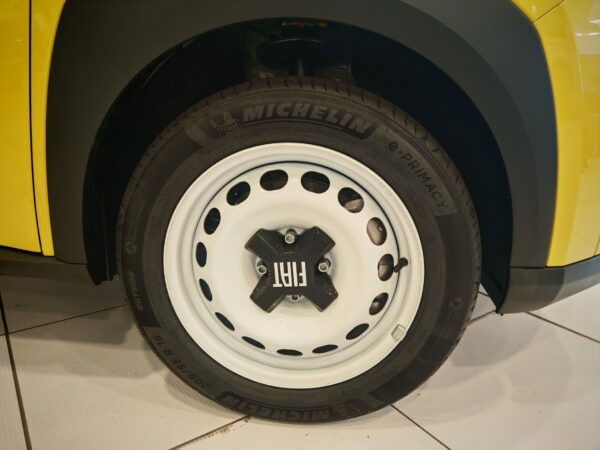 Fiat Grande Panda 44kWh 113ch RED – Image 10