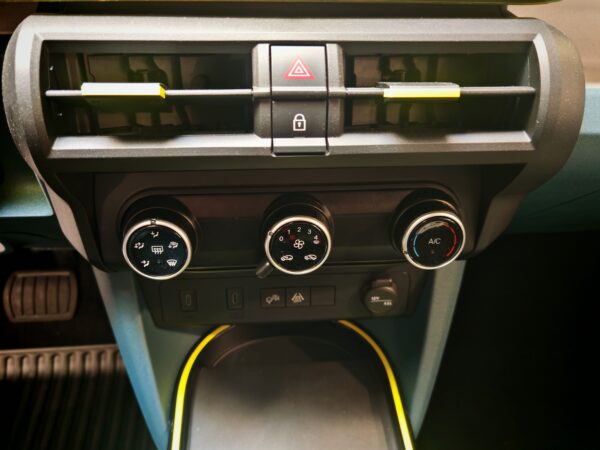 Fiat Grande Panda 44kWh 113ch RED – Image 15